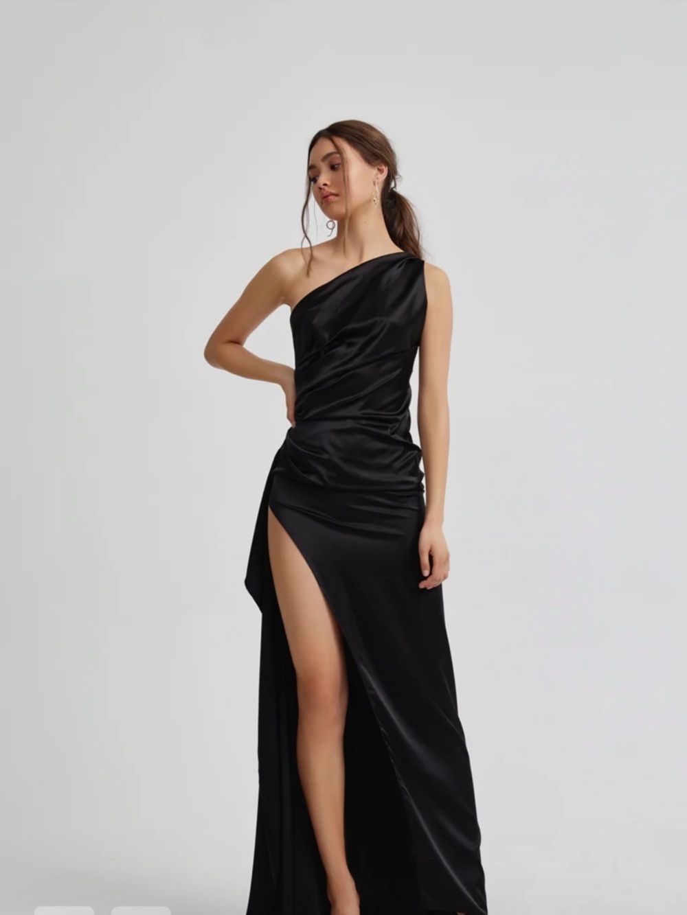 Lexi Samira Dress - Picture 5 of 5